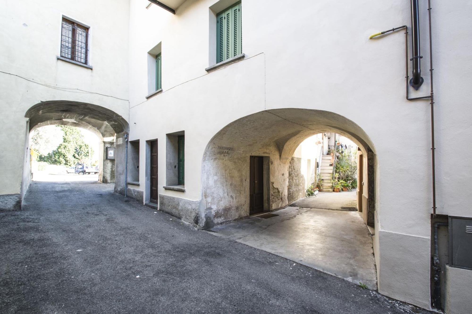 Casa Lea Apartment Castelveccana Exterior foto